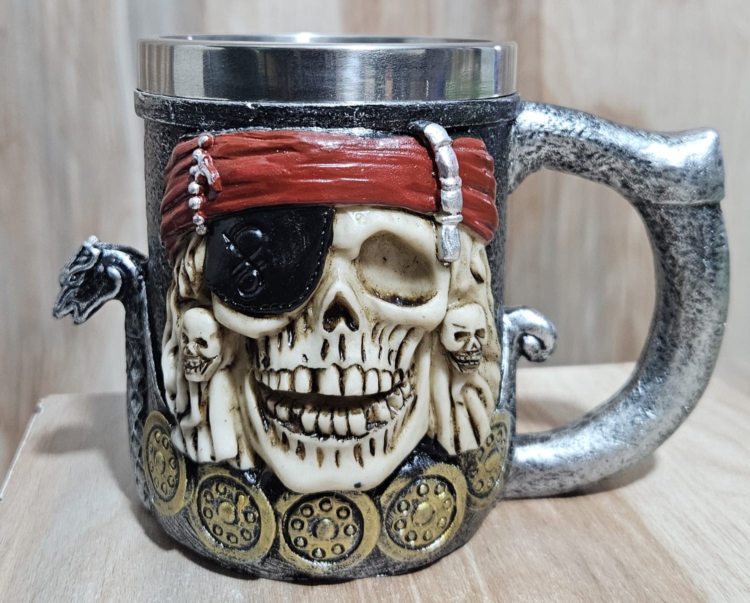 skull mug d2